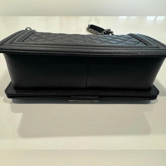 Chanel Boy Bag Old Medium Black Caviar - Picture 9 of 16